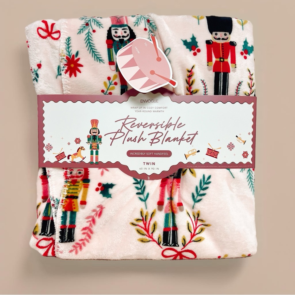 NEW Pink Pastel Nutcracker Envogue Oversized TWIN Plush Throw Blanket